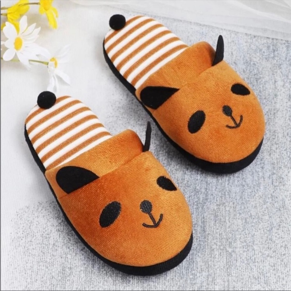 Kids size (M) Cartoon Design Novelty Slippers